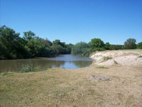 Campo en venta en Uruguay, Campo agricola con costa de rio, Colonia