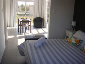 Condominio Camino de Palmeras Condo-Aparts, Colonia, Uruguay, Venta lanzamiento