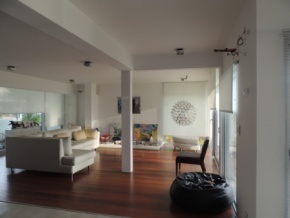 Espectacular casa en alquiler en pleno centro de Colonia, inigualable vista al Rio de la Plata