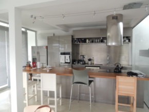 Espectacular casa en alquiler en pleno centro de Colonia, inigualable vista al Rio de la Plata